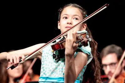 Sora Lavorgna, 12 ans, deuxième au concours Piccolo Violino Magico