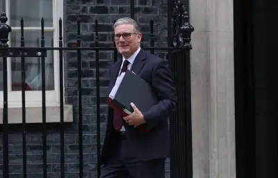 Starmer prévient Burnham : la diplomatie ne peut être négligée