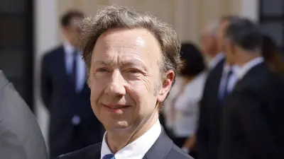 Stéphane Bern : « Les pouvoirs publics n’ont pas mesuré l’émotion » après le vol au Louvre
