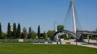 Strasbourg : une mère se jette dans le Rhin avec son bébé, elle est mise en examen