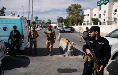 Syrie : arrestations après les attentats lors de la visite de Macron