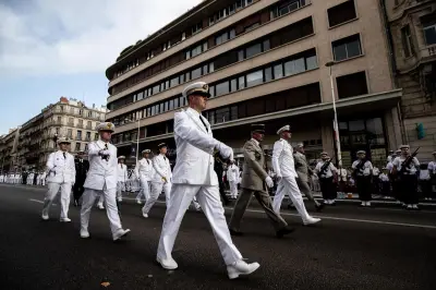 À Toulon, le défilé du 14-Juillet met à l'honneur les véhicules d'époque