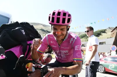 Tour de France 2026 : Carapaz s'impose à Orcières-Merlette en rose