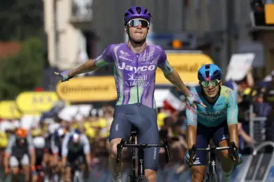 Tour de France : Mauro Schmid remporte la 13e étape à Belfort