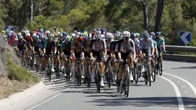 Tour de France : étape sans public ni caravane aux Angles face aux incendies