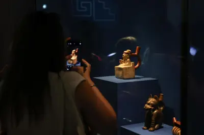 Trois expositions estivales à voir à Draguignan : Incas, mode, roches rouges