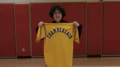 Une veste des Lakers achetée 3 dollars revendue 90 000 dollars