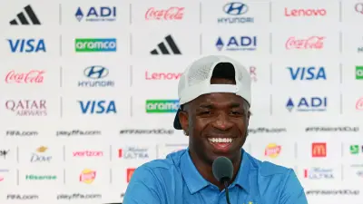 Vinicius Junior méconnaissable après une opération esthétique du menton