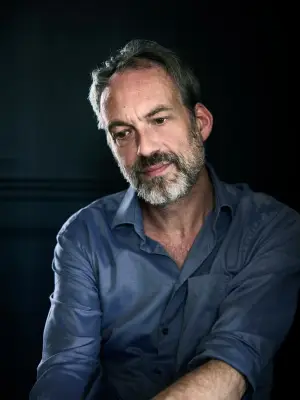 Vladislav Galard, comédien fantaisie en mode majeur