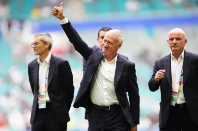 Week-end : Deschamps quitte les Bleus, tensions en Ukraine, bombardements Iran-USA
