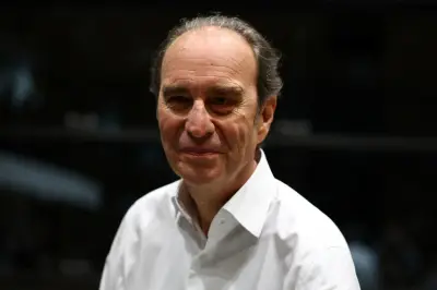 Xavier Niel débourse 5,1 milliards d'euros pour devenir premier actionnaire de Vodafone