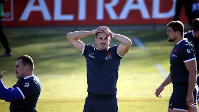 XV de France : Ntamack en 10, Jalibert à l'arrière face à l'Australie