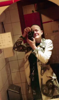 Yvette Neliaz : de dame pipi à photographe au Pulp