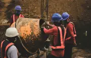 Adolescent de 16 ans blessé par un malaxeur à béton dans le Doubs