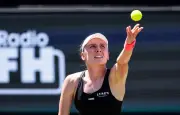 Alexandrova évacuée en fauteuil roulant à Memphis après un coup de chaleur