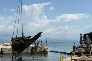 Antibes : 15 tonnes d'épaves extraites des fonds marins du port Vauban