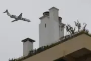 Antibes : le combat contre le survol d'avions se poursuit