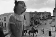 Arles en noir et blanc : une exposition à ne pas manquer