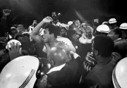 Arles rend hommage à William Klein, artiste engagé