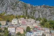 Arrière-pays de Grasse : un mineur de 14 ans conduisait une voiture volée à l'aéroport de Nice