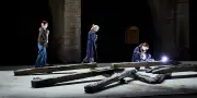 Au Festival d'Avignon, Daria Deflorian sonde l'effroi avec délicatesse