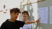 Au lycée Paul-Valéry de Sète, la fête après les résultats du bac