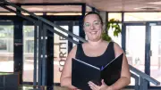 Au Pays de l'Or, une agente dédiée au logement des saisonniers