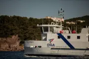 Baliste : le nouveau catamaran de la DGA pour les essais pyrotechniques sous-marins