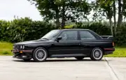 BMW M3 E30 Sport Evolution : près d'un demi-million d'euros aux enchères