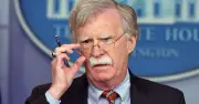 Bolton étrille la stratégie iranienne de Trump, sans plan ni cap