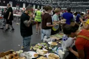 Bordeaux : l'élan de solidarité au parc des expositions