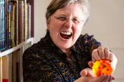 Brigitte Lecordier, voix de Son Goku, raconte son enfance en BD