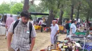 Brocante délocalisée pour la fête votive à Villeneuve-lès-Avignon