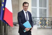 Canicule au travail : la CGT réclame une révision urgente de la loi, le gouvernement privilégie des accords par métier