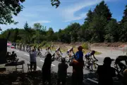 Canicule, débats sur l'organisation et Pogacar en majesté : bilan d'une grosse semaine de Tour de France
