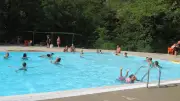 Canicule : la piscine de Saint-Jean-de-Valériscle fait le plein