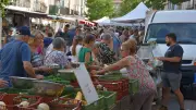 Canicule : ruée sur les fruits et légumes au marché de Saint-Affrique