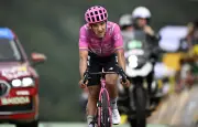 Carapaz remporte la 18e étape du Tour de France 2026