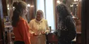 Chambre partagée dans un foyer catholique à Paris : sécurité et contraintes