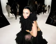 Charli XCX : icône mode et musique dans un film