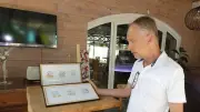 Chris Bulteau expose ses acryliques à la Villa Vicha jusqu'au 24 septembre
