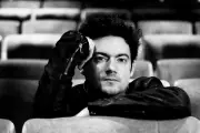 Clément Cogitore, un artiste pluriel entre cinéma et arts visuels
