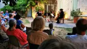Concert du trio à cordes au Vieux Castellas de Collias : Mozart, Villa-Lobos et Piazzolla