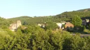 Conseil municipal à Saint-Julien-du-Tournel : subventions et réduction pour le village de vacances
