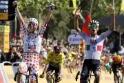 Del Toro remporte la 2e étape du Tour, Vingegaard garde le maillot jaune