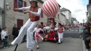 Derniers préparatifs pour la fête votive à Saint-Chély-d'Apcher