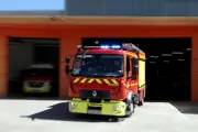Deux pompiers meurent en combattant un incendie à Mérignac
