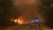 Deux pompiers retraités reprennent du service avec un camion de 1983 en Gironde