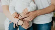Double nom de famille : qui le choisit et pourquoi ?