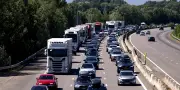 Départs en vacances : 420 km de bouchons à 10h, journée noire et canicule